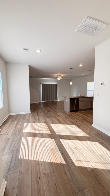 Building Photo - 1428 Donhill Dr