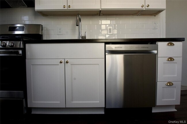 Foto del edificio - 55 Vernon Ave