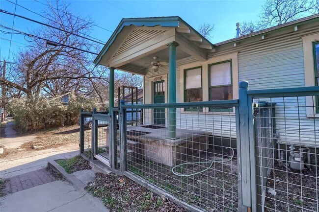 Foto del edificio - 207 W 45th St