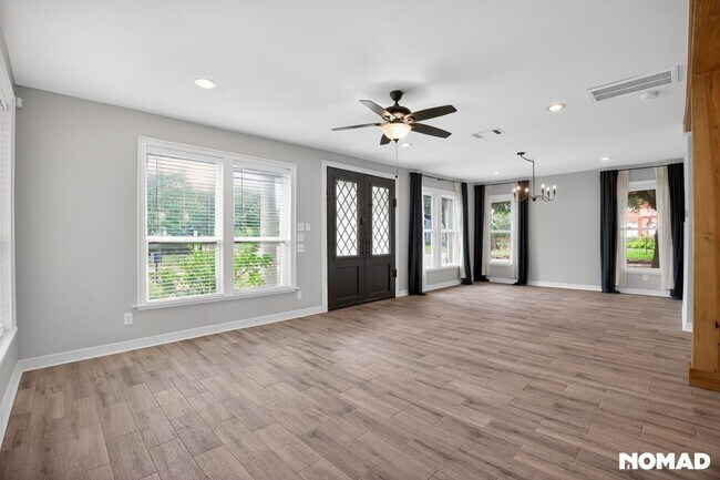 Foto del edificio - 2403 Arbor St