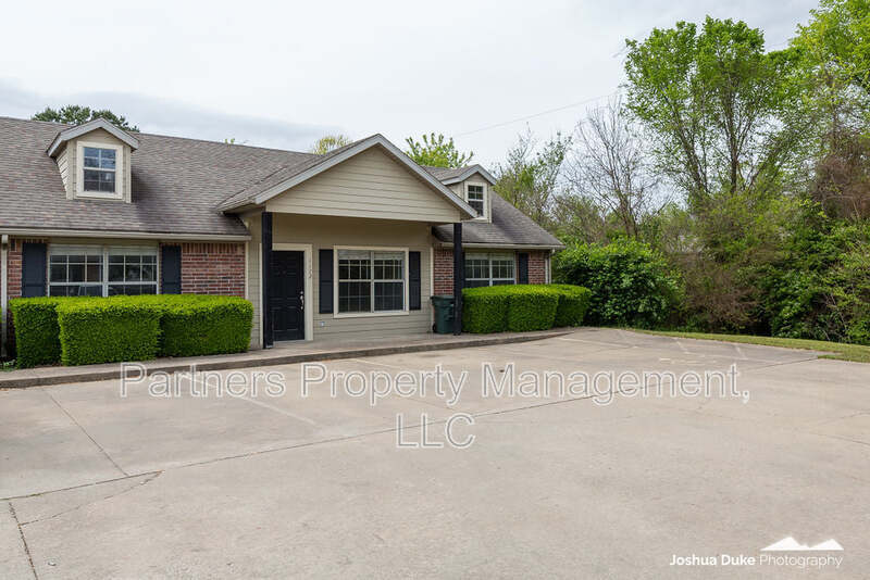 Photo - 1174 West Hendrix Street