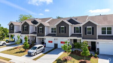 Building Photo - 717 McKissick Dr