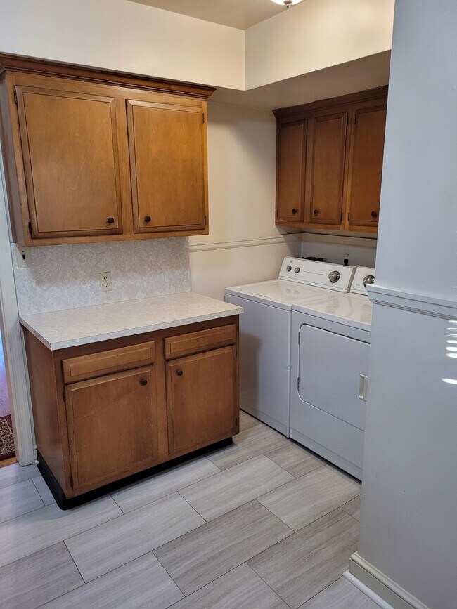 Foto del edificio - 3131 W Grace St