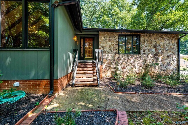Foto del edificio - 7705 Foxfire Dr SE
