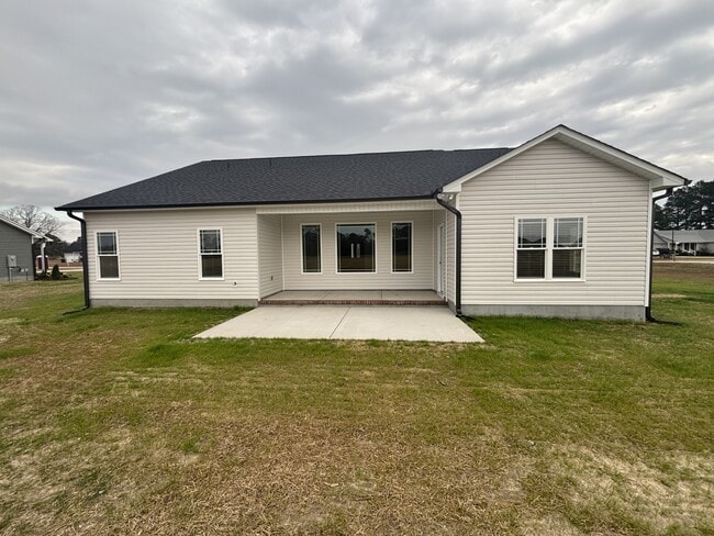 Foto del edificio - 127 Godwin Ln