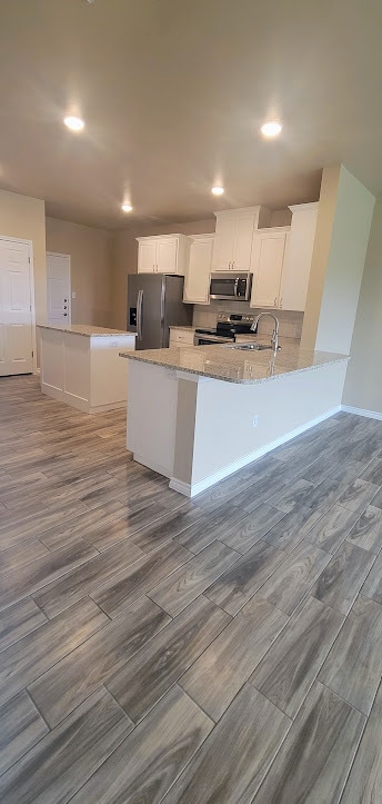 Building Photo - 5415 Rose Garden Loop