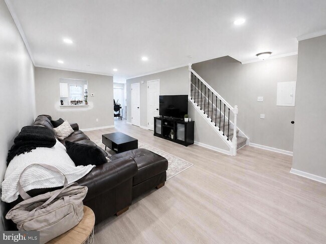 Foto del edificio - 937 Woodstock Ct