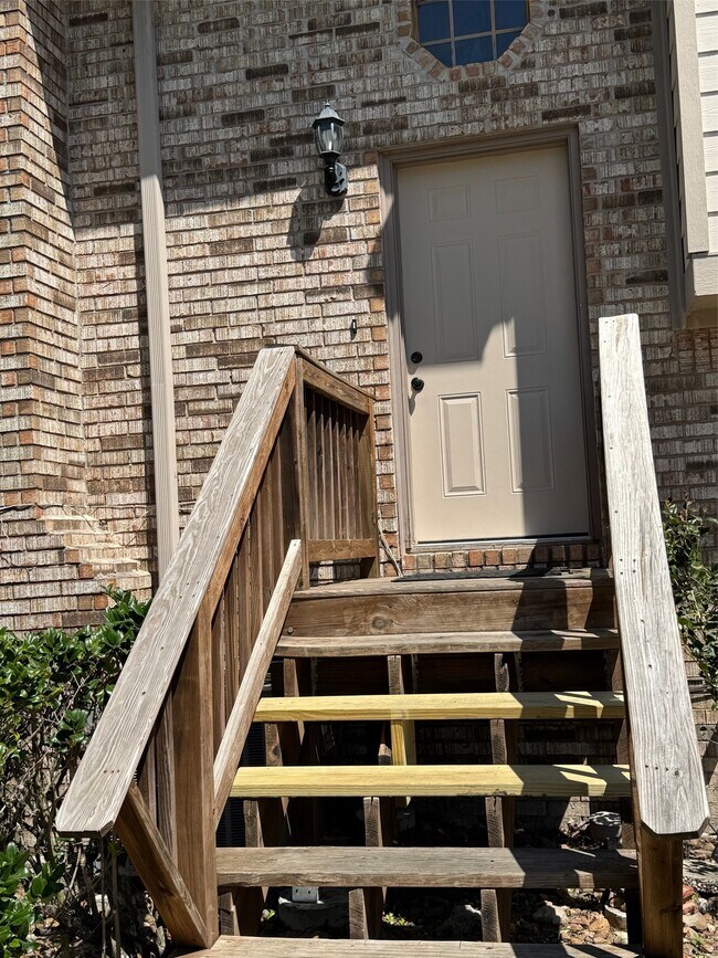 Foto del edificio - 7716 Champion Pines Dr