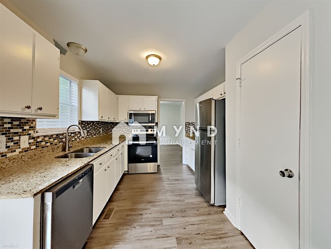 Building Photo - 3 br, 2.5 bath House - 7416 Captain John Ln