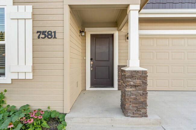 Foto del edificio - SINGLE LEVEL LIVING: 4 Bedroom, 2 Bath Nampa Home w/Upstairs Bonus Room