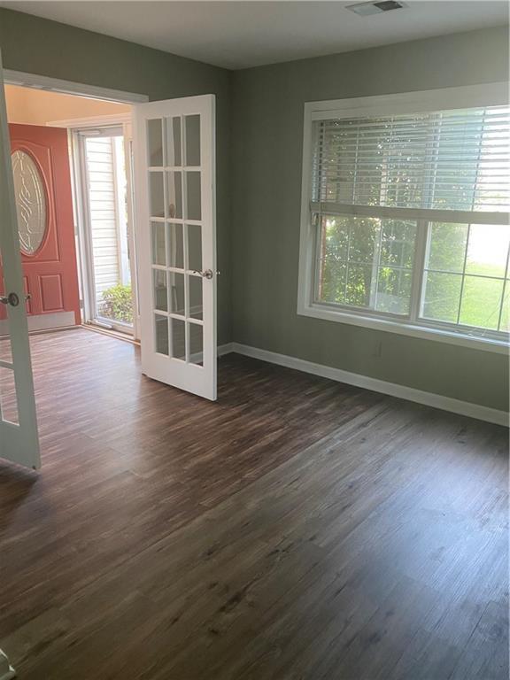 Foto del edificio - 1801 Hazy Glen Ct NW
