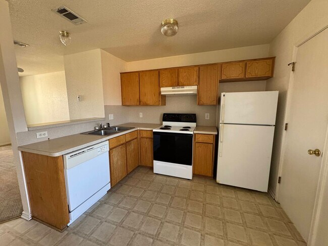 Foto del edificio - 4405 Abigail Dr