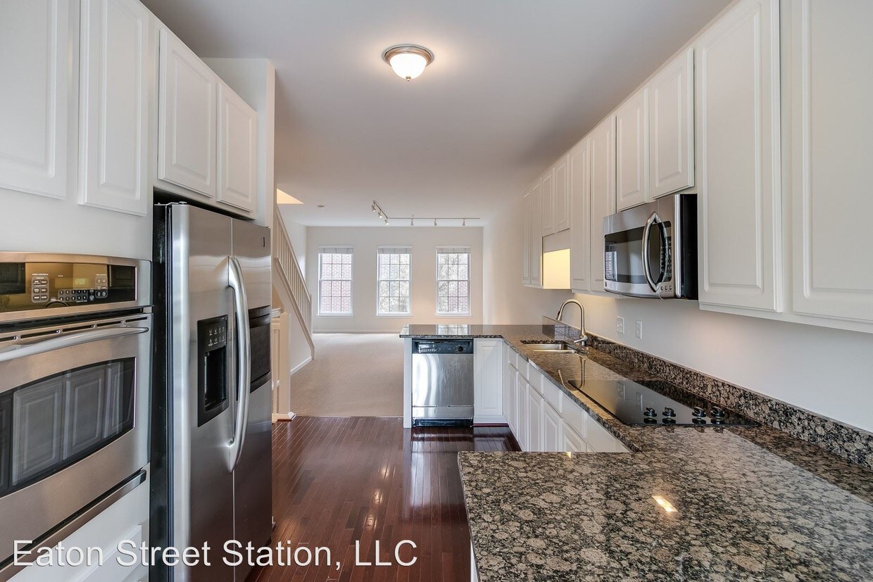 Foto principal - 548-546 Graten St