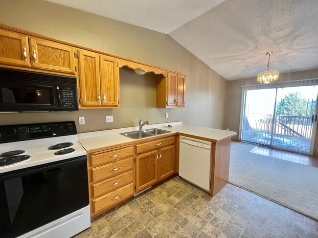 Foto del edificio - 3 Bedroom Twinhome in South Fargo!!