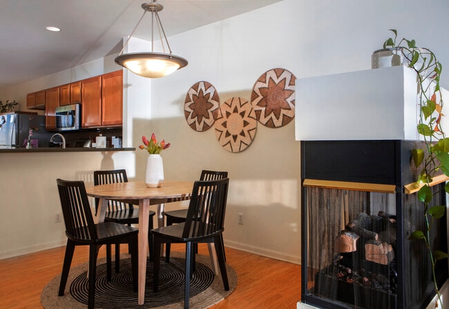 Kitchen Nook 1 - 1388 Ashford Ct