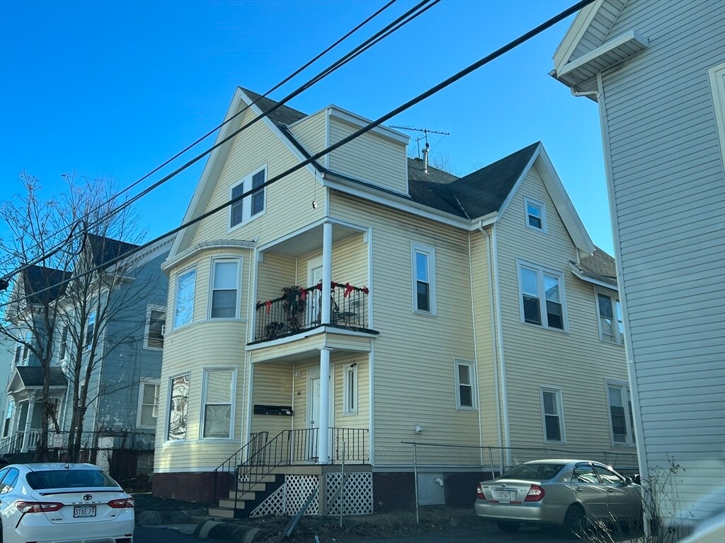 Foto principal - 66 Lawton Ave