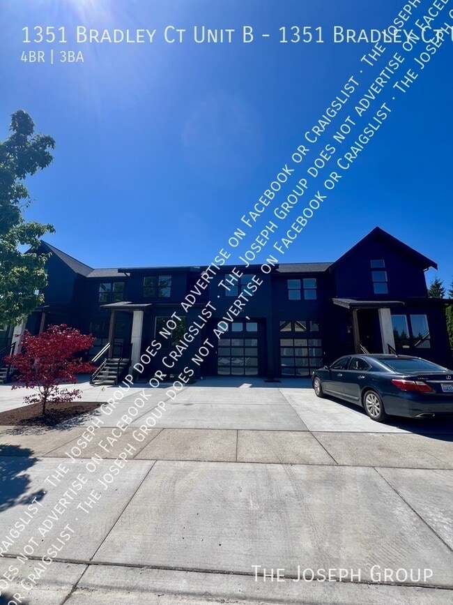 Building Photo - 1351 Bradley Ct
