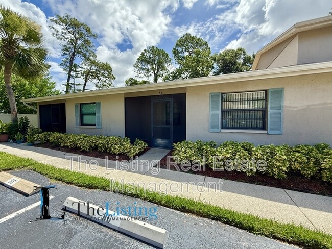 Building Photo - 2131 Ridge Rd S