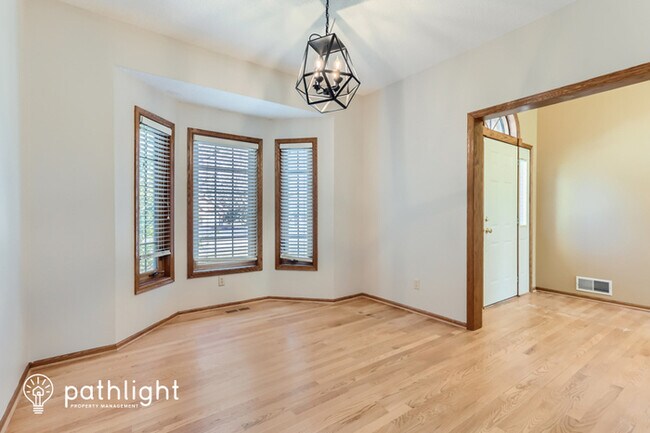 Foto del edificio - 4627 Stoddart Ln, White Bear Lake, MN, 55127
