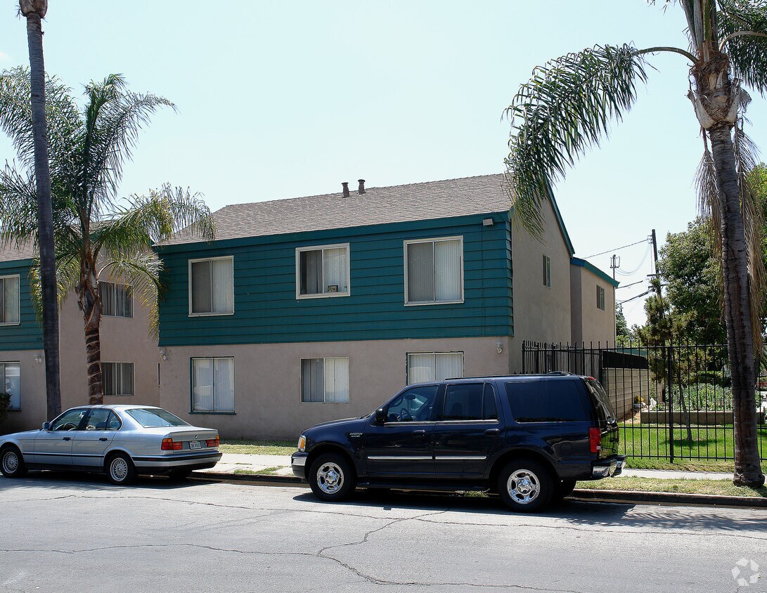 Building Photo - 1318 Garnsey St