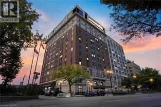 Building Photo - 112 King St E