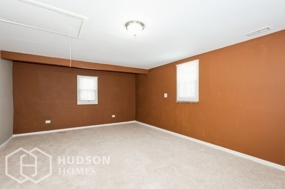 Building Photo - 915 Hammond Ave