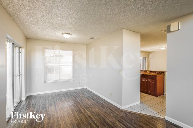 Foto del edificio - 3085 Lighthouse Pl