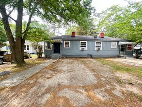 Building Photo - 1102 Rumar St