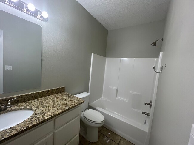 Foto del edificio - 3816 Lockhaven Dr