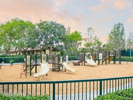 Foto del edificio - 3 br, 3 bath House - 68 Peppermint Tree