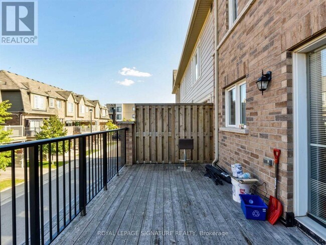 Building Photo - 3135 Boxford Cres