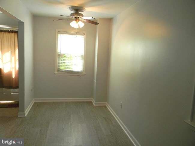 Building Photo - 1707 Hart Ct