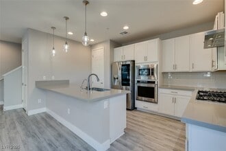 Building Photo - 11323 Gravitation Dr