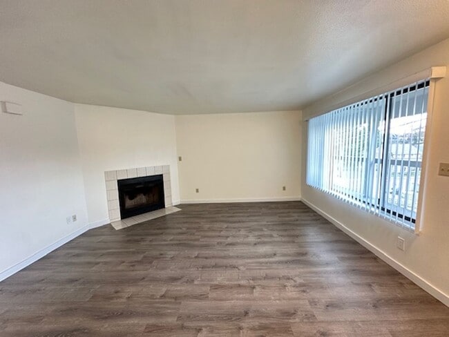 Building Photo - 3430 Wetmore Ave