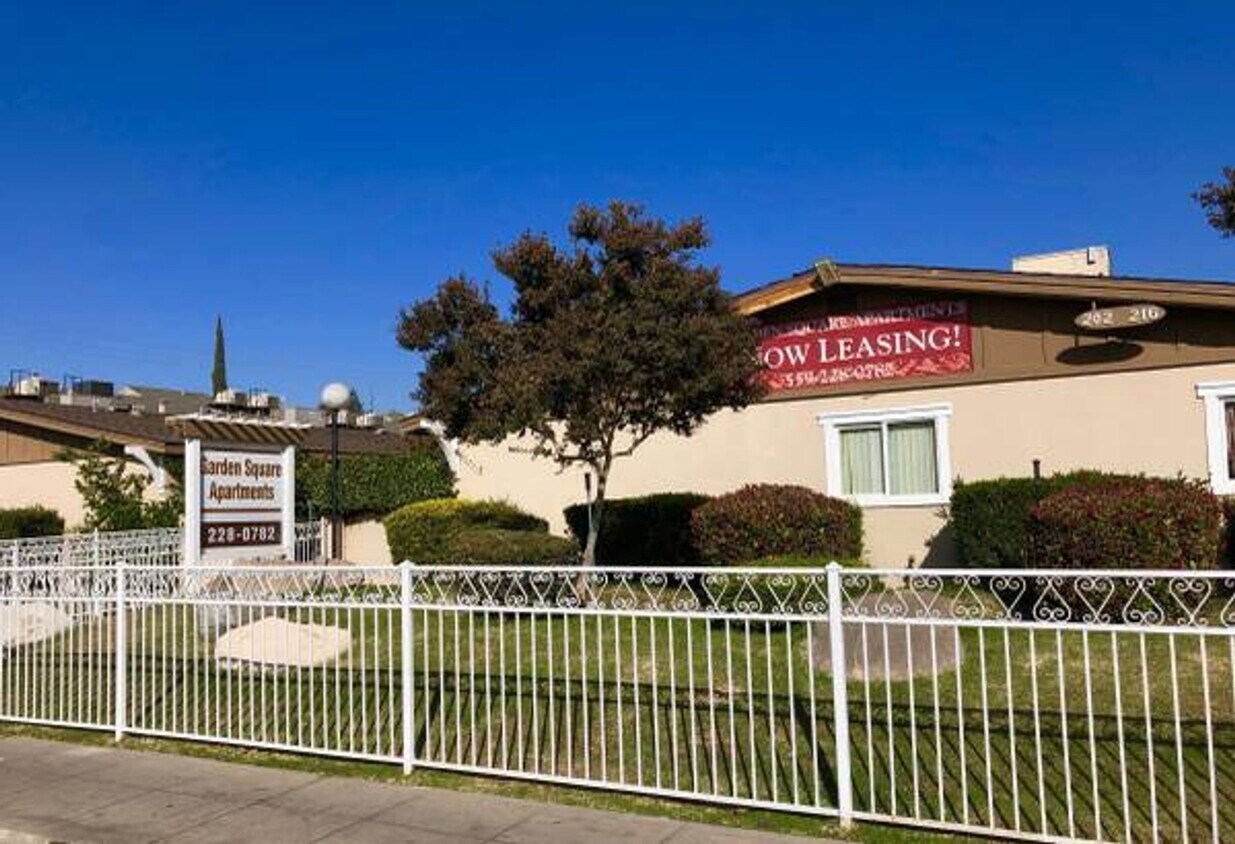 Primary Photo - Garden Square Apartments
