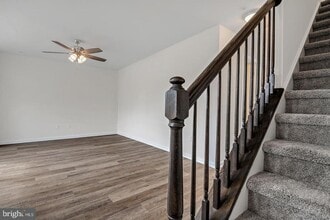 Building Photo - 427 Valor Way