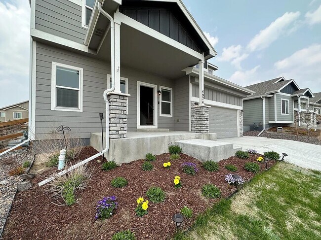 Building Photo - Stunning 3,000sqft home in Bradley Ranch!