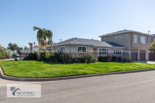 Building Photo - 815 Whaley St