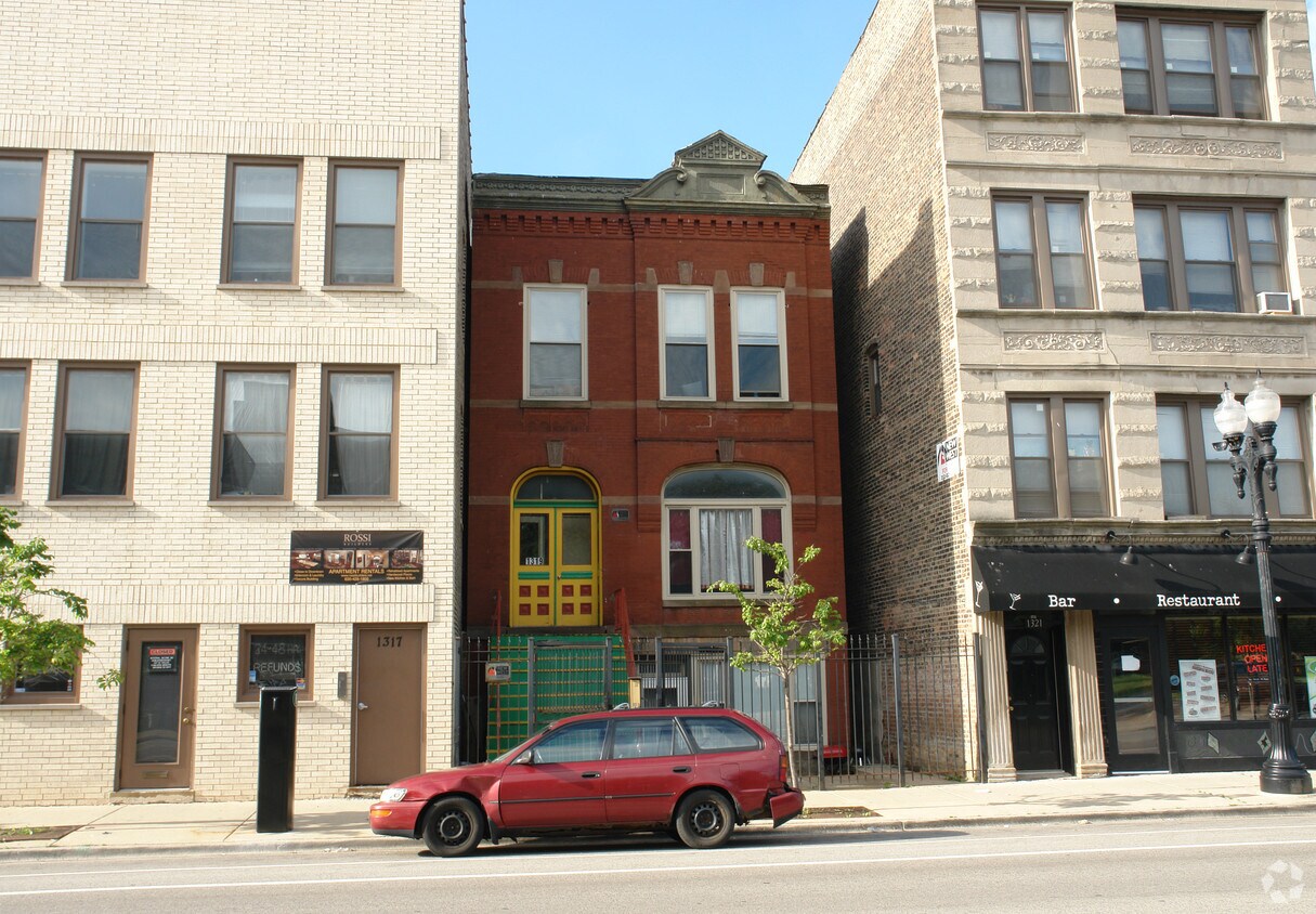 Building Photo - 1319 W Taylor St