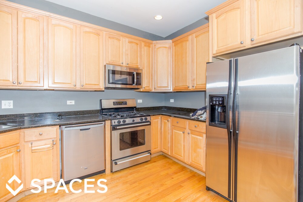 Foto principal - 5350 N Kenmore Ave