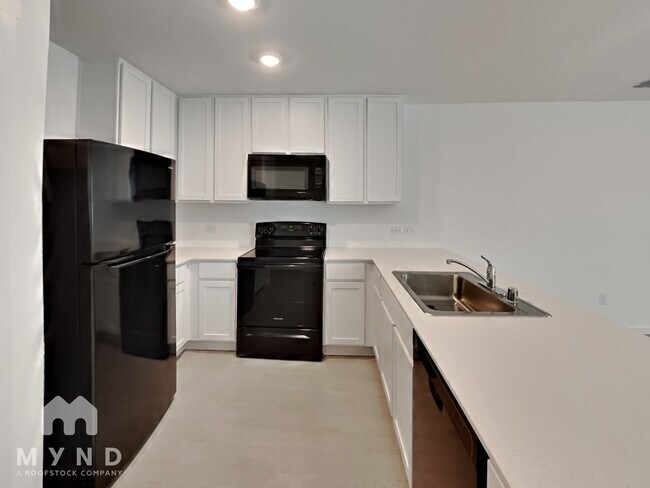 Building Photo - 242 Willow Wy