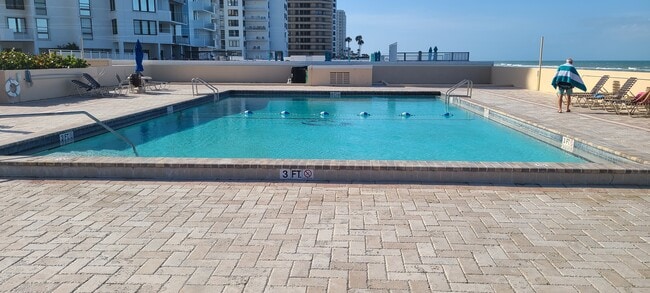 Building Photo - 3051 S Atlantic Ave