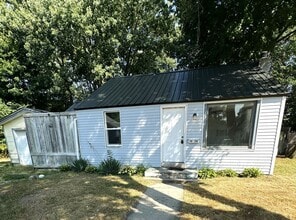 Building Photo - 1028 Church Ct