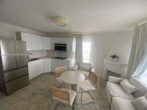 Building Photo - 1526 Pennsylvania Ave