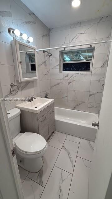 Foto del edificio - 1289 NE 181st St