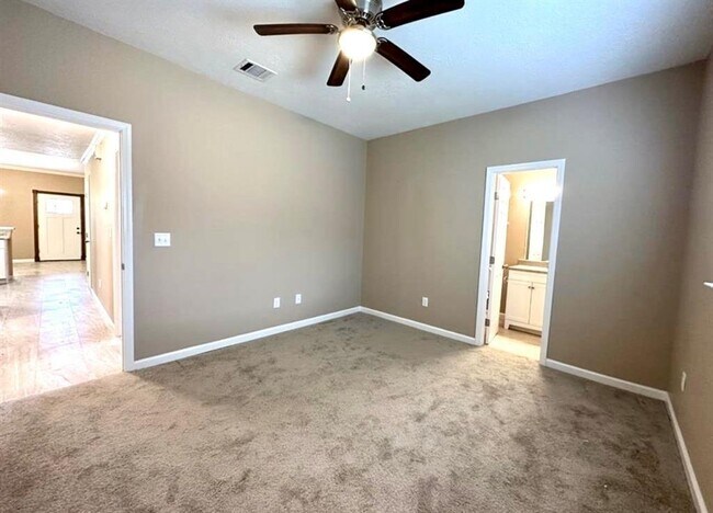 Foto del edificio - 8431 Canyon St