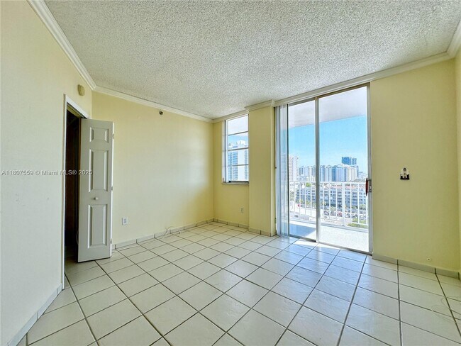 Foto del edificio - 2829 Indian Creek Dr