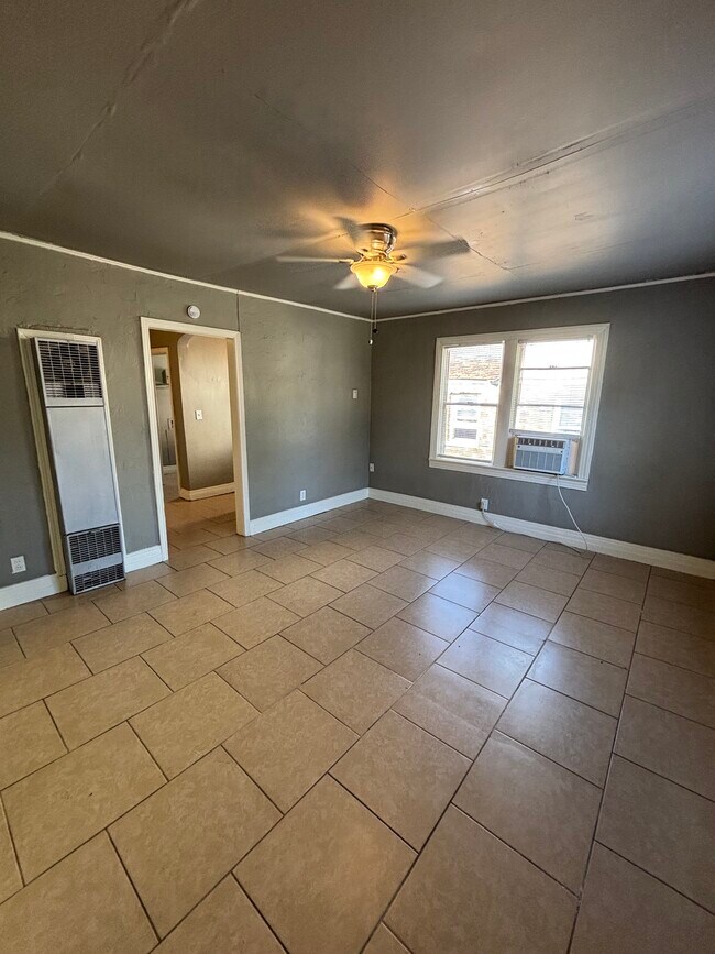 Foto del edificio - 2744 E Jasper St
