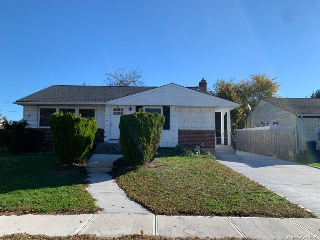 86 Dartmouth Dr, Hicksville, NY 11801 House Rental in Hicksville, NY