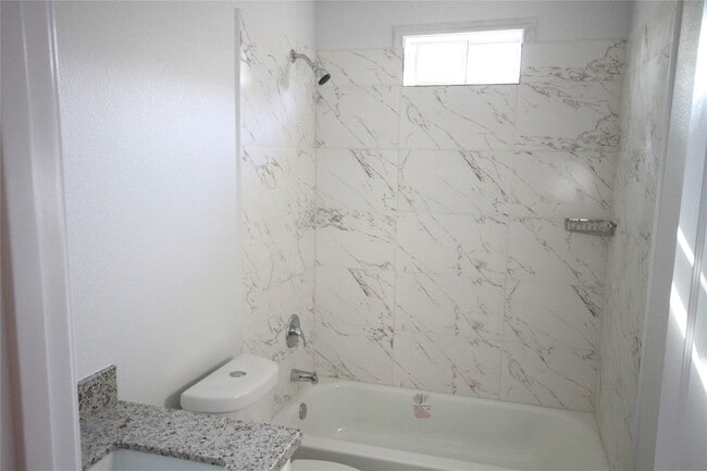 Foto del edificio - 11514 Quincewood Dr